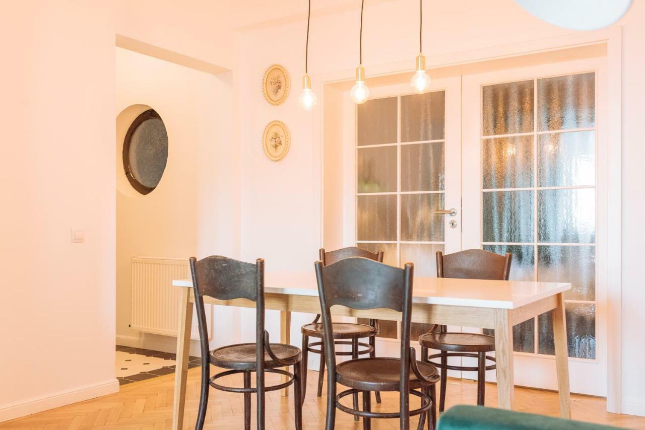 Brezoianu Spacious Flat Бухарест Экстерьер фото